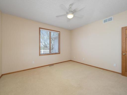 20588 Kearney Path, Lakeville, MN 55044