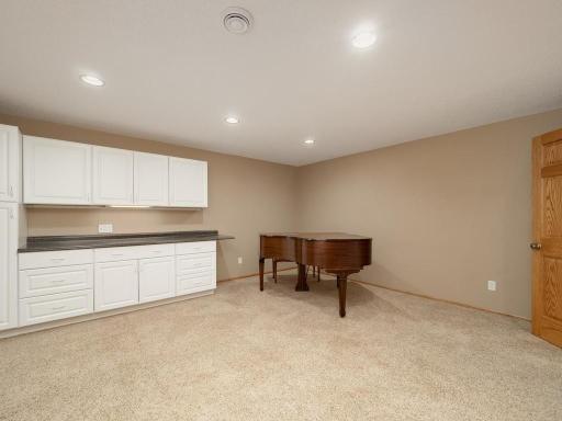 20588 Kearney Path, Lakeville, MN 55044