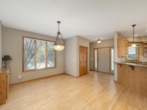20588 Kearney Path, Lakeville, MN 55044