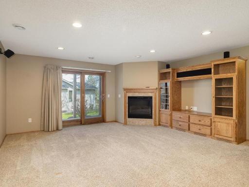 20588 Kearney Path, Lakeville, MN 55044