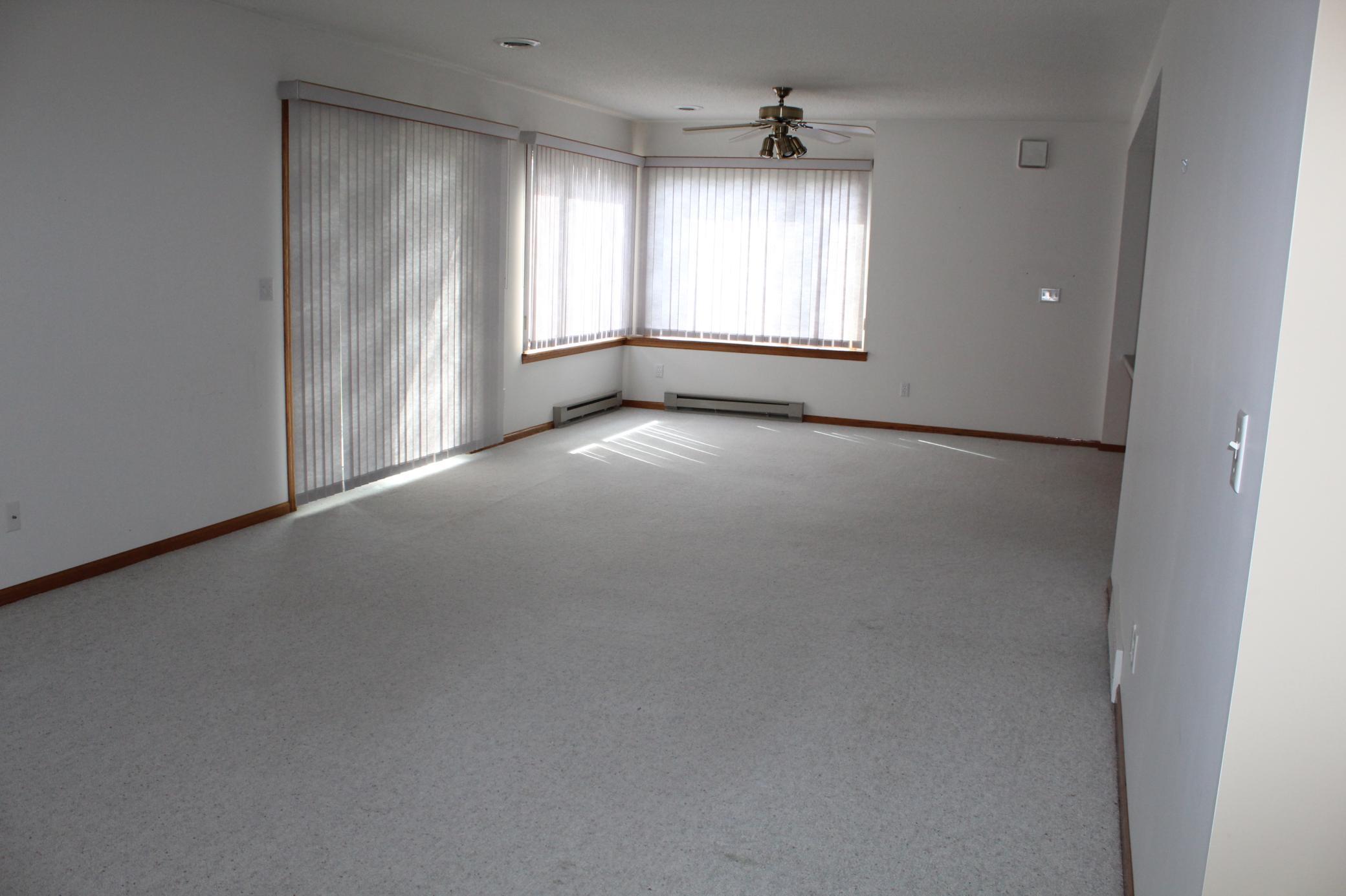 lower family room walkout to golf course
