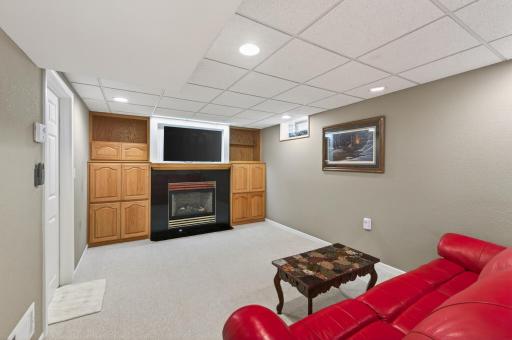12014 Sycamore Street NW, Coon Rapids, MN 55448
