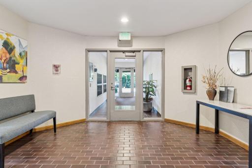 14501 Atrium Way, 225, Minnetonka, MN 55345