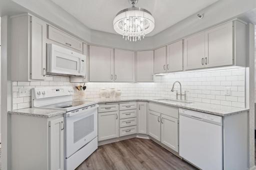 14501 Atrium Way, 225, Minnetonka, MN 55345