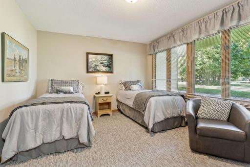 14501 Atrium Way, 225, Minnetonka, MN 55345