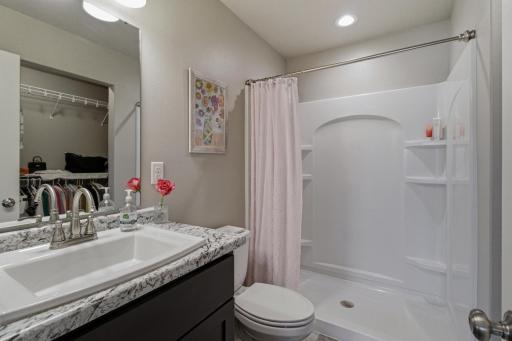 6877 17th Street S, Fargo, ND 58104