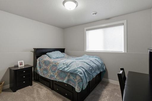 6877 17th Street S, Fargo, ND 58104
