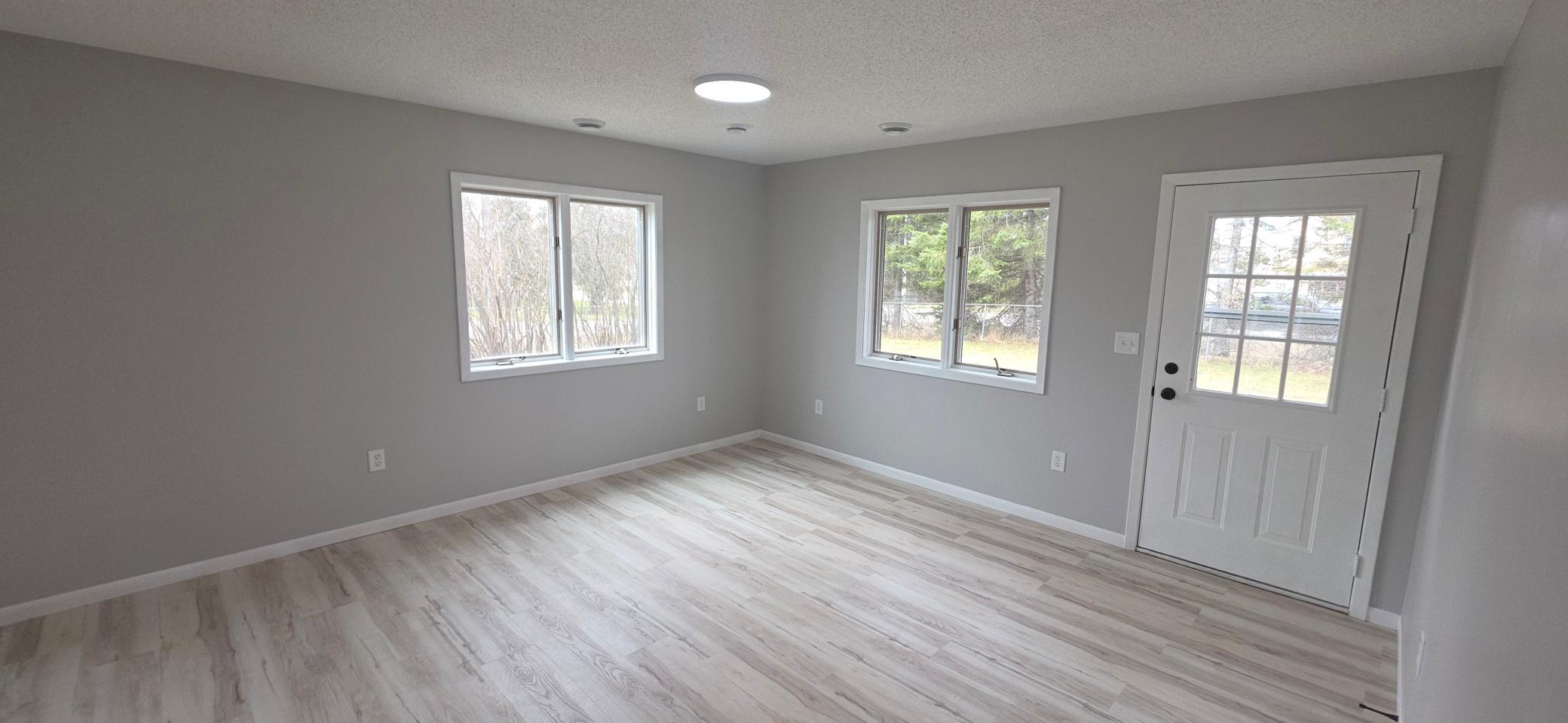 Livingroom/Entry