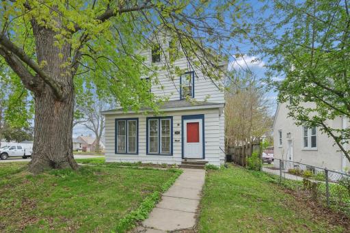 1381 White Bear Avenue N, Saint Paul, MN 55106