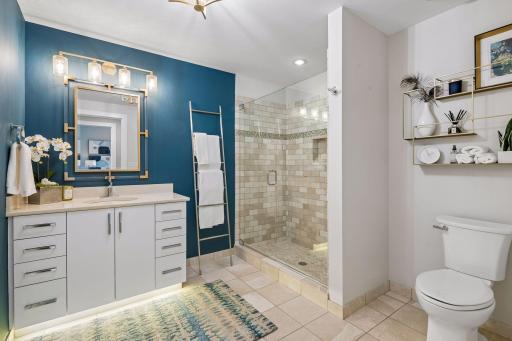 215 10th Avenue S, 213, Minneapolis, MN 55415