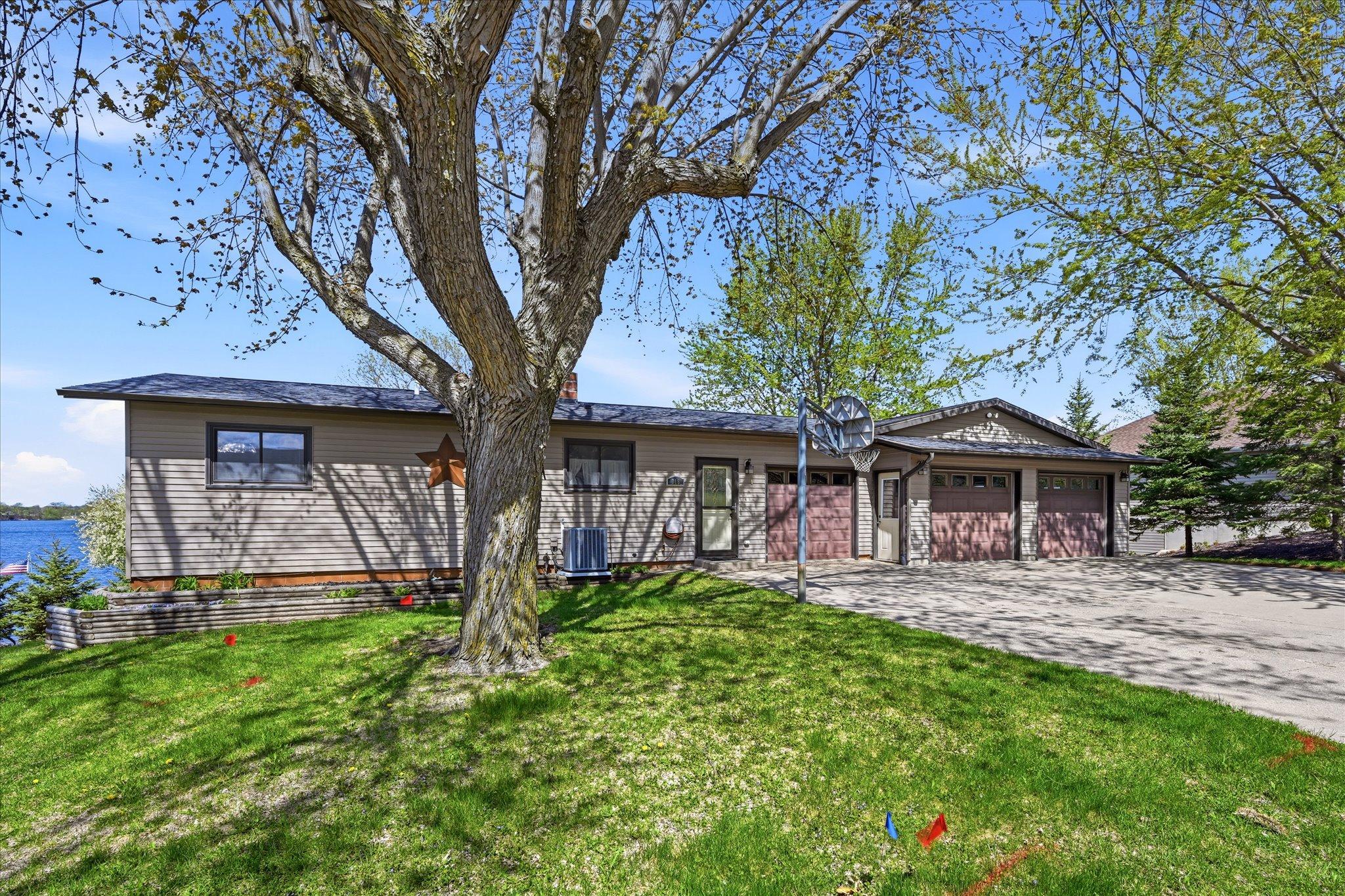 03-716 S Tetonka View Dr [3008470]- 003.jpg