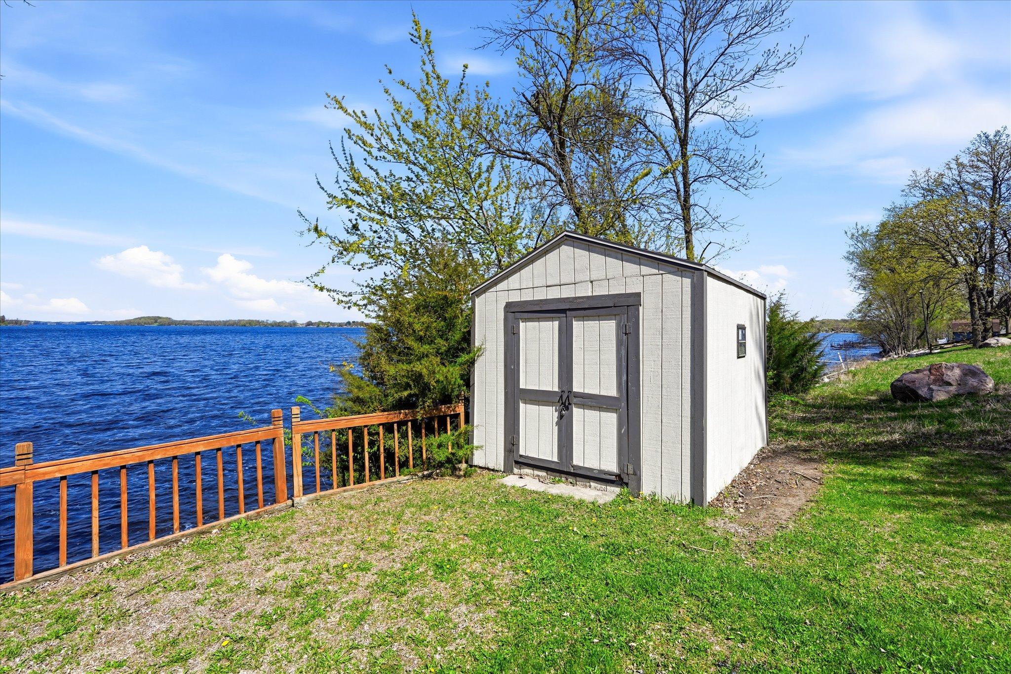 11-716 S Tetonka View Dr [3008470]- 011.jpg