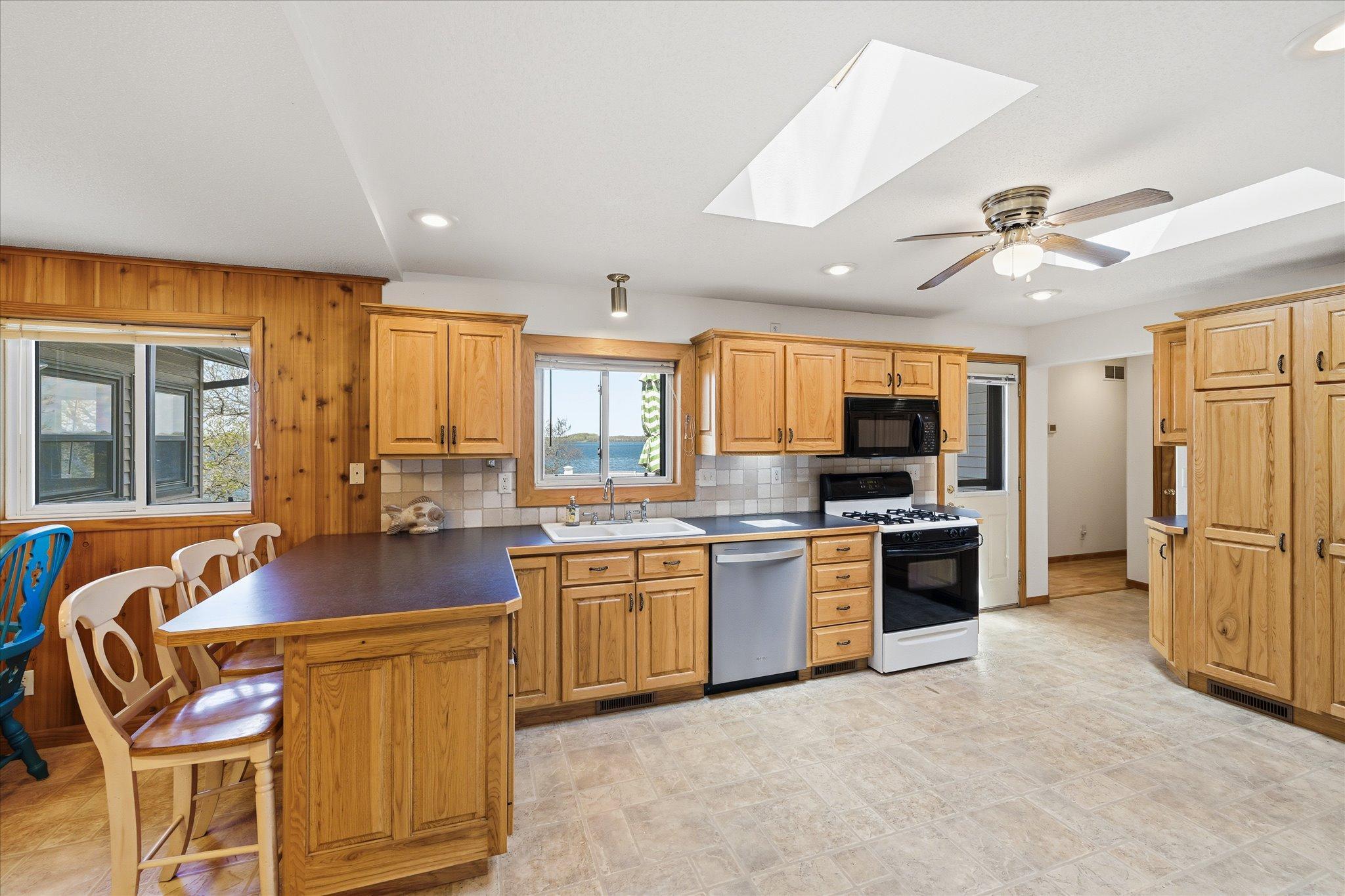 20-716 S Tetonka View Dr [3008470]- 020.jpg