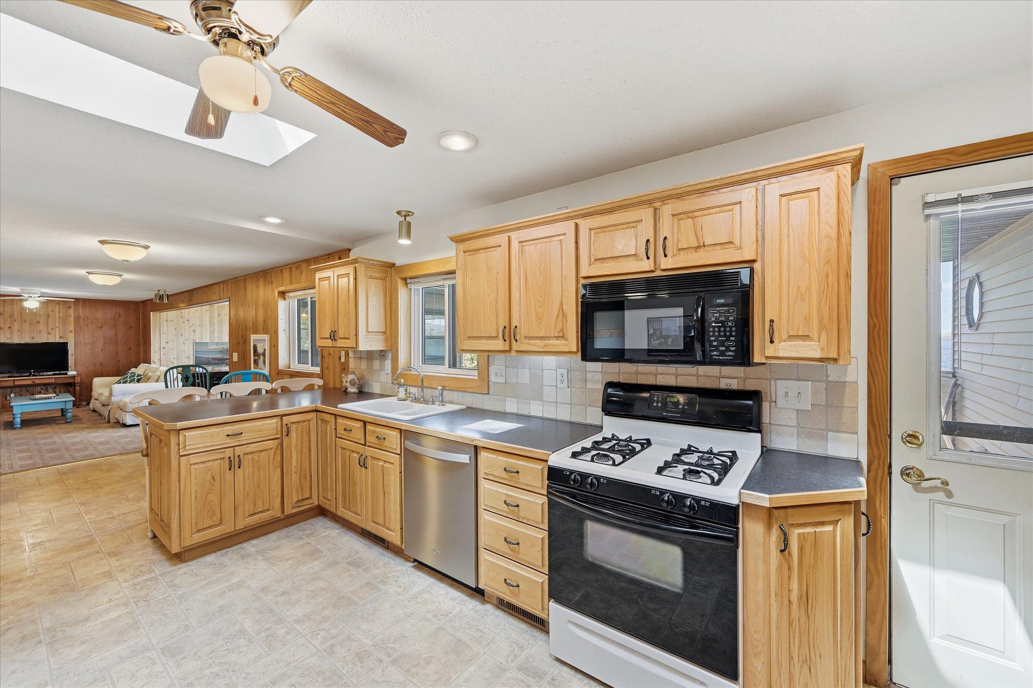 22-716 S Tetonka View Dr [3008470]- 022.jpg