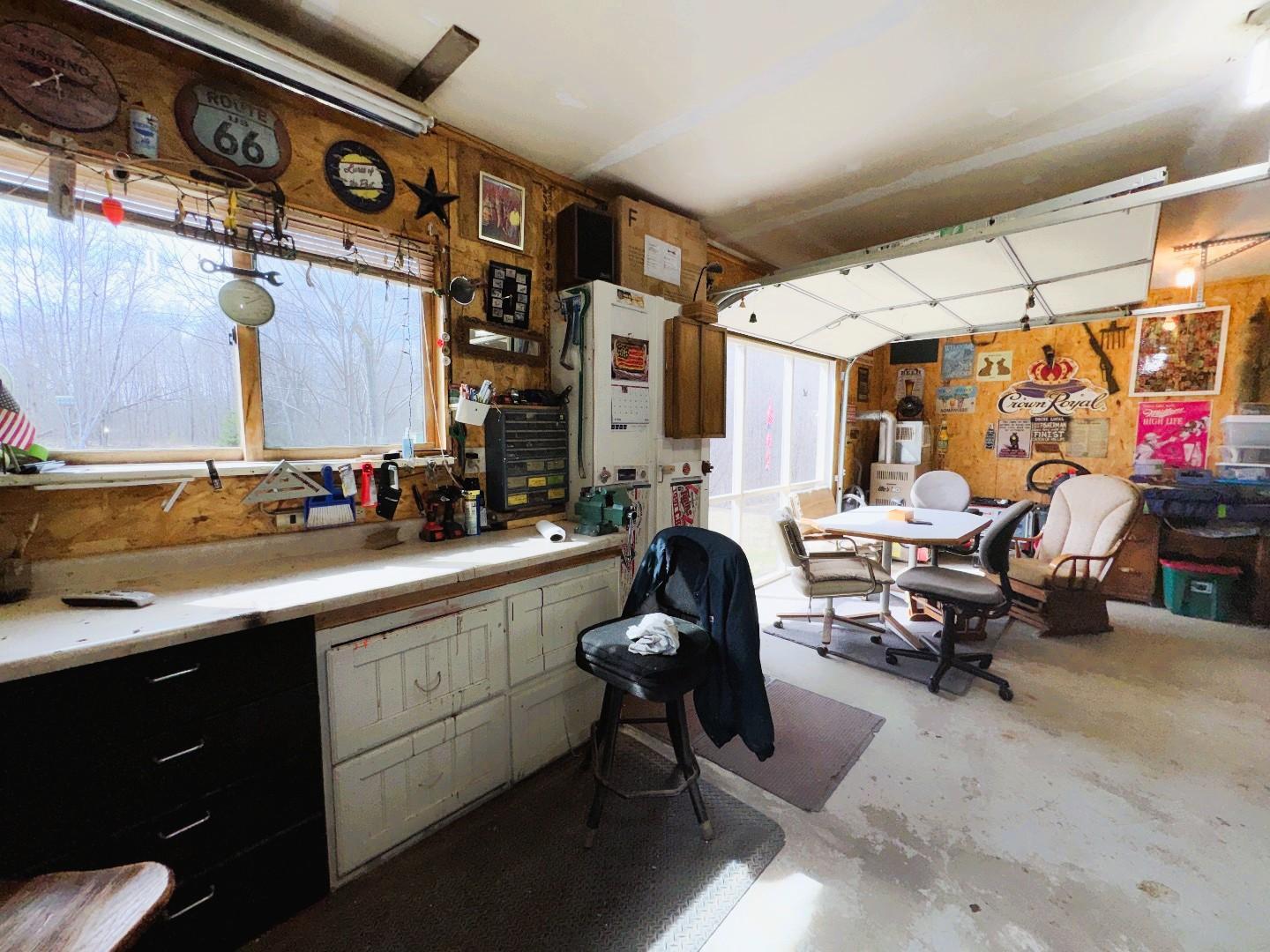 garage workbench.JPG