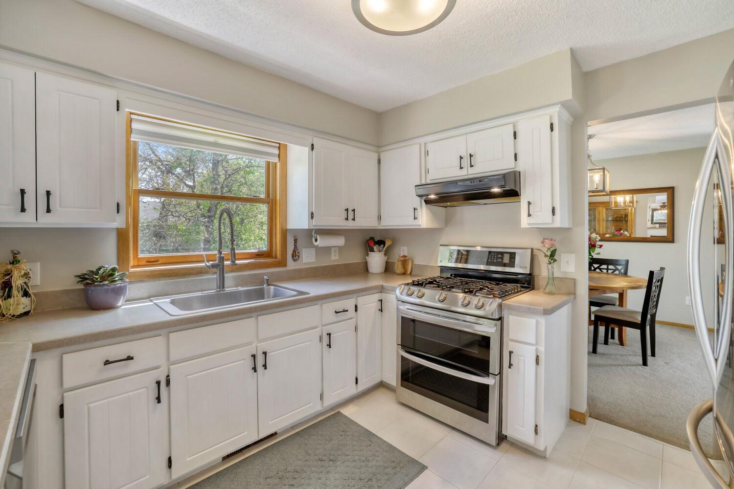 Plentiful counter space