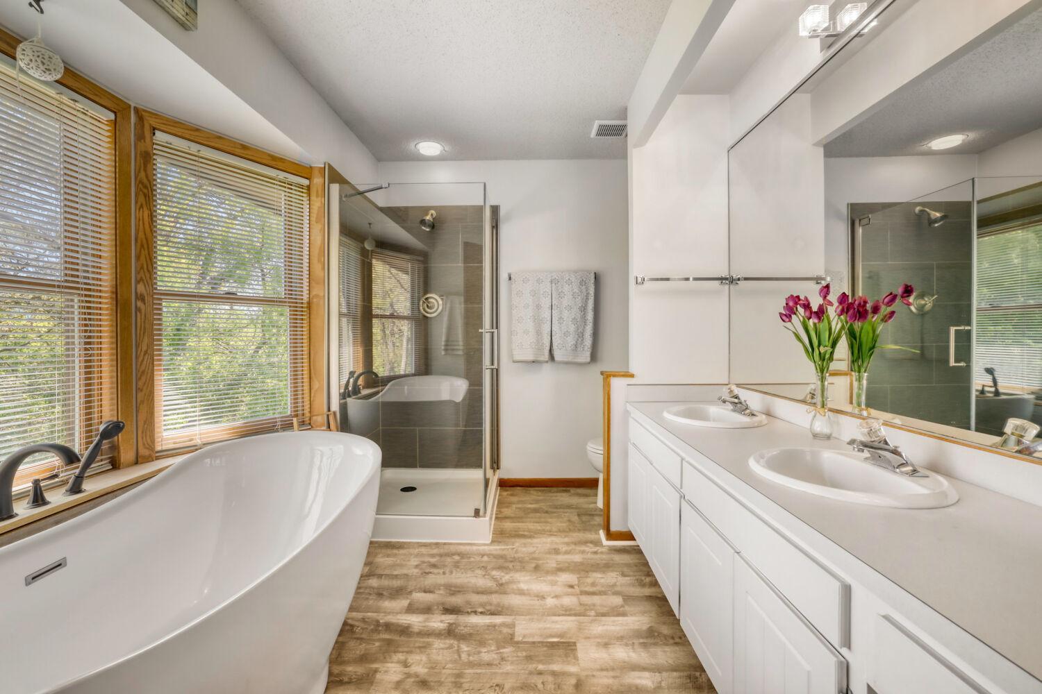 Dual vanity sinks make mornings so much more enjoyable