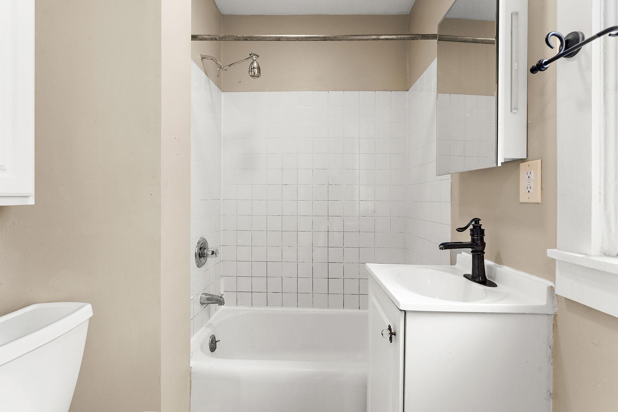 2100 - 1 Bath