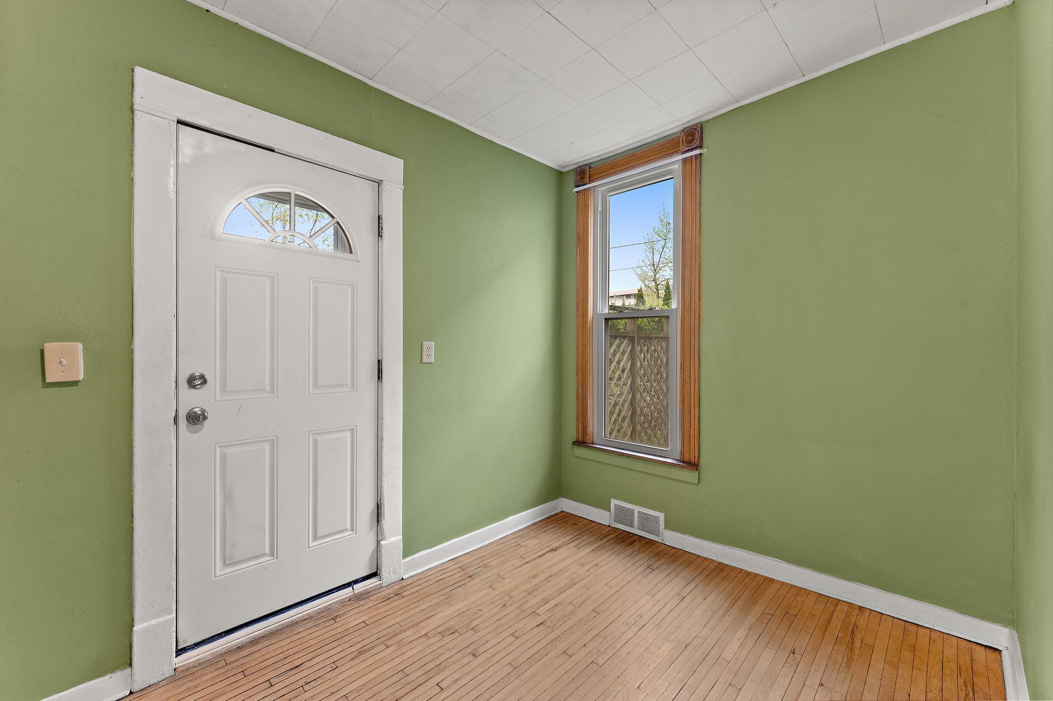 2100 - 1 Back entry