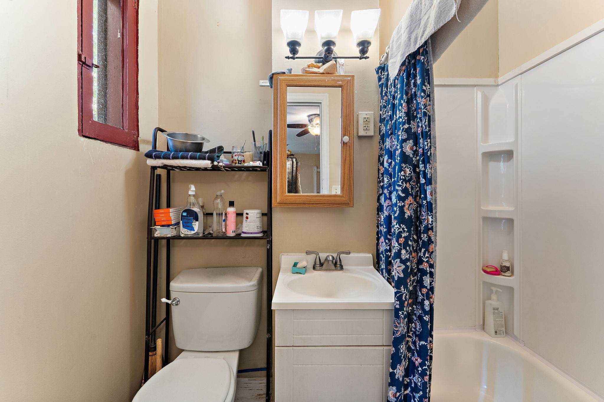 2102-2 Bathroom