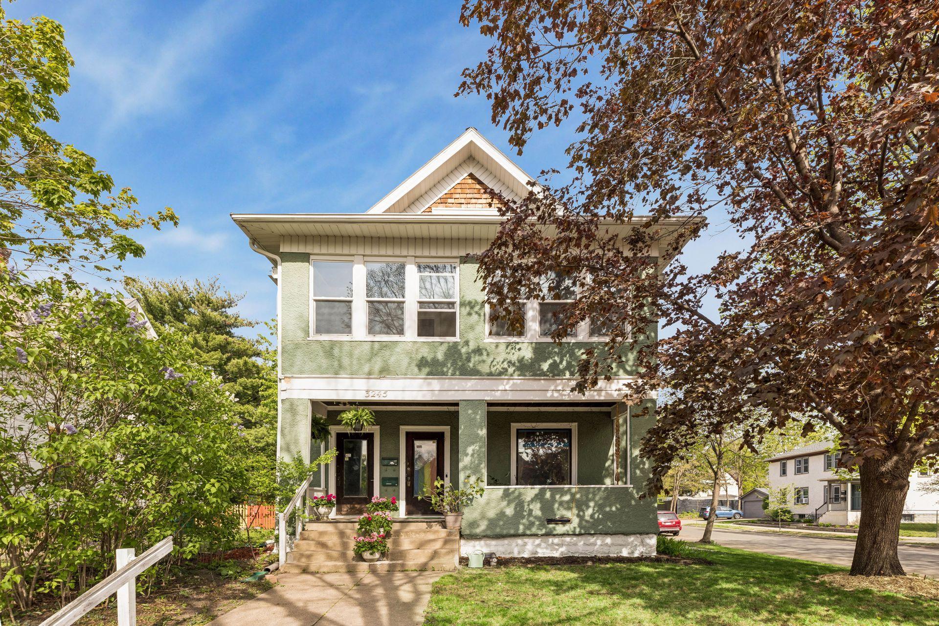 Welcome to 3245 22nd Ave S