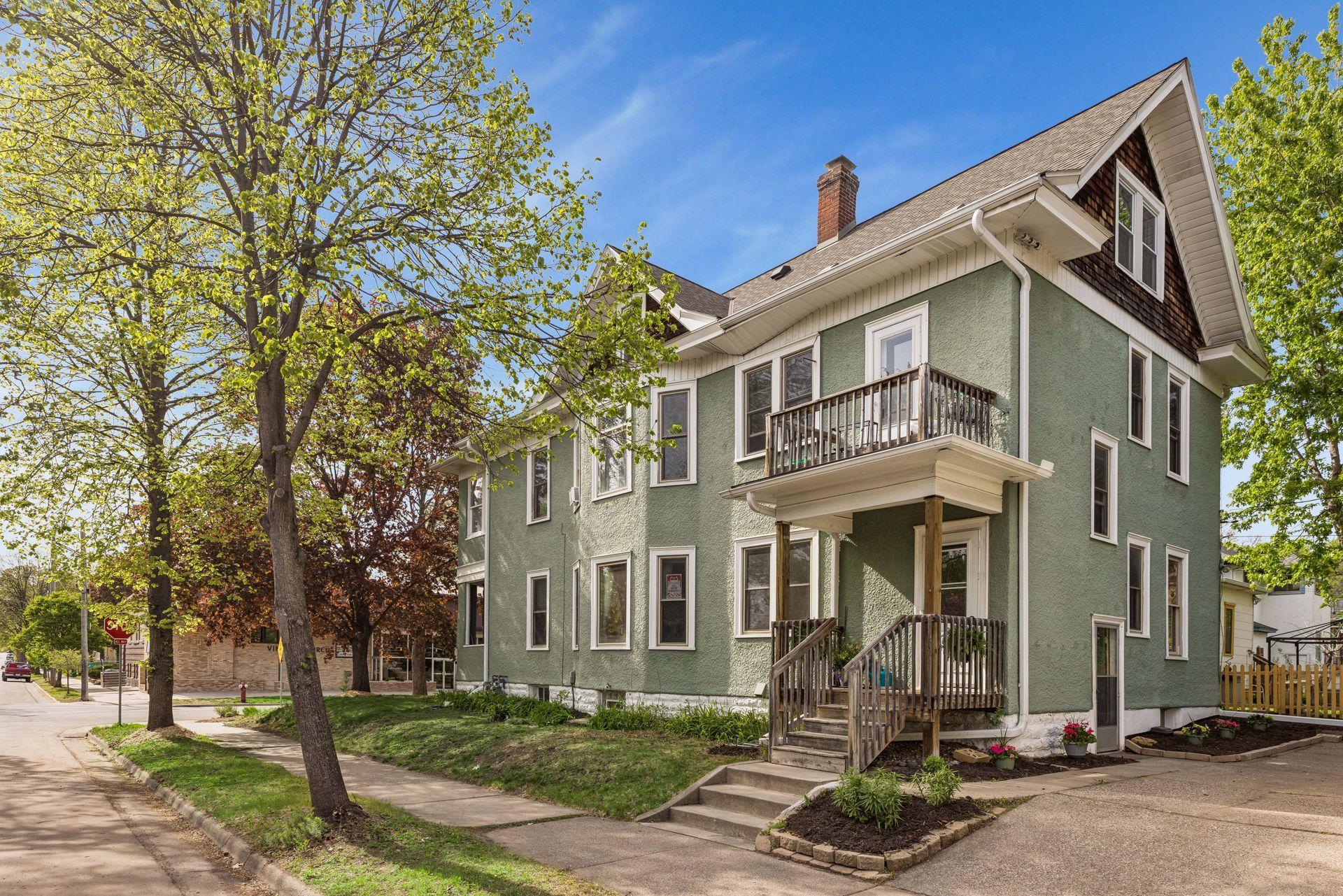 3245 22nd Ave South