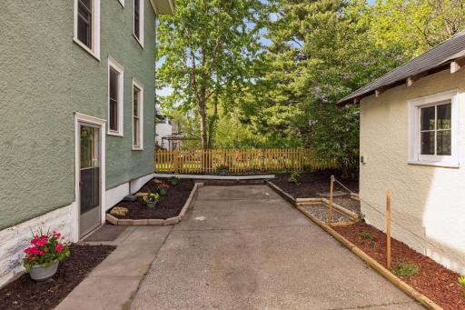 3245 22nd Avenue S, Minneapolis, MN 55407