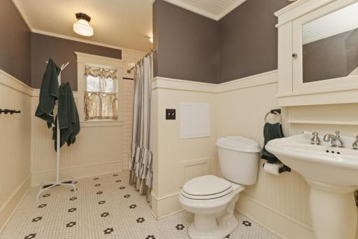 3450-Bonna-Belle-Ct-38.jpg