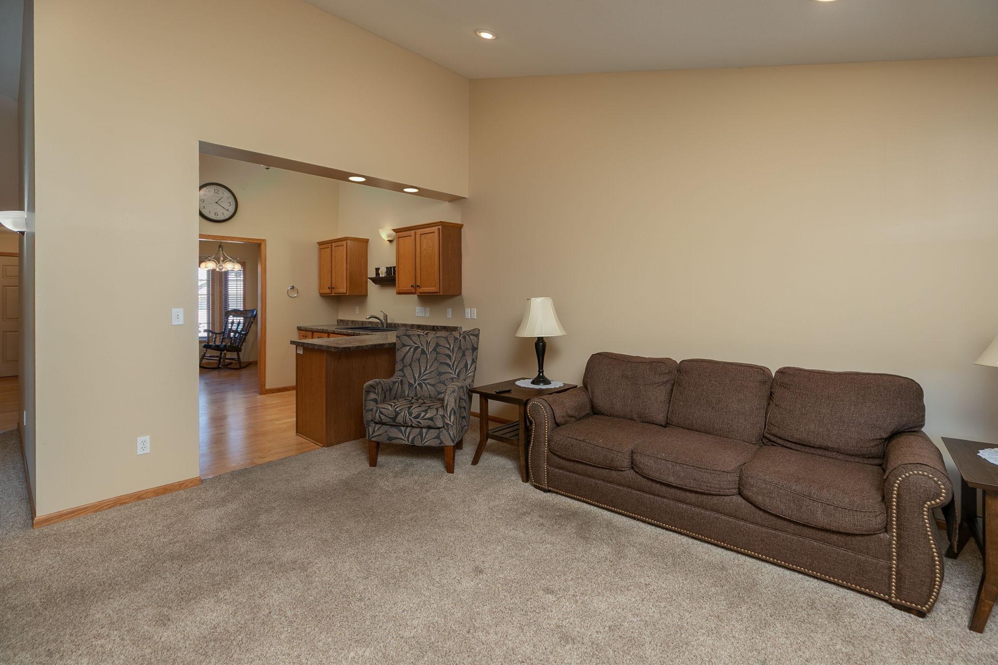 14-web-or-mls-14-Living Room.jpg