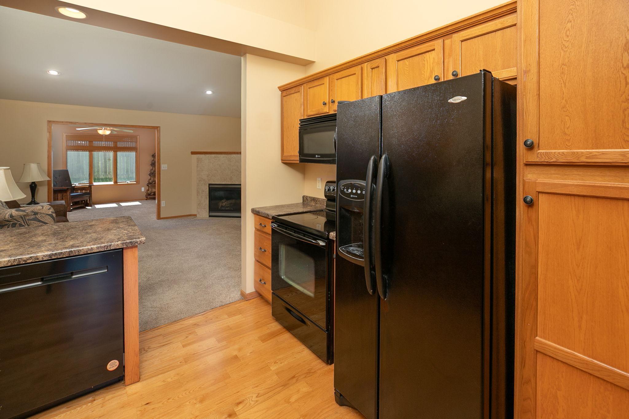 10-web-or-mls-10-Kitchen.jpg