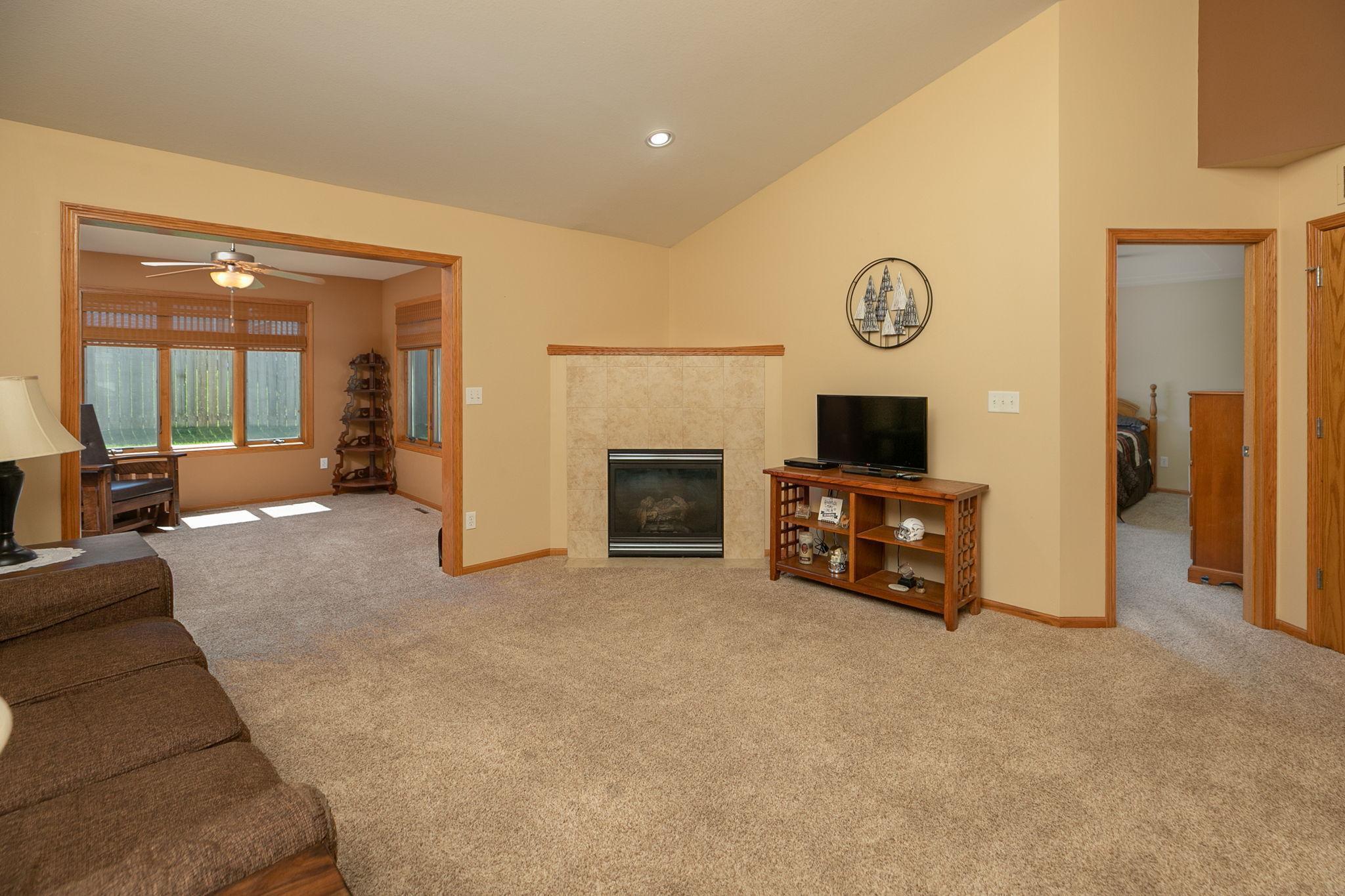 11-web-or-mls-11-Living Room.jpg