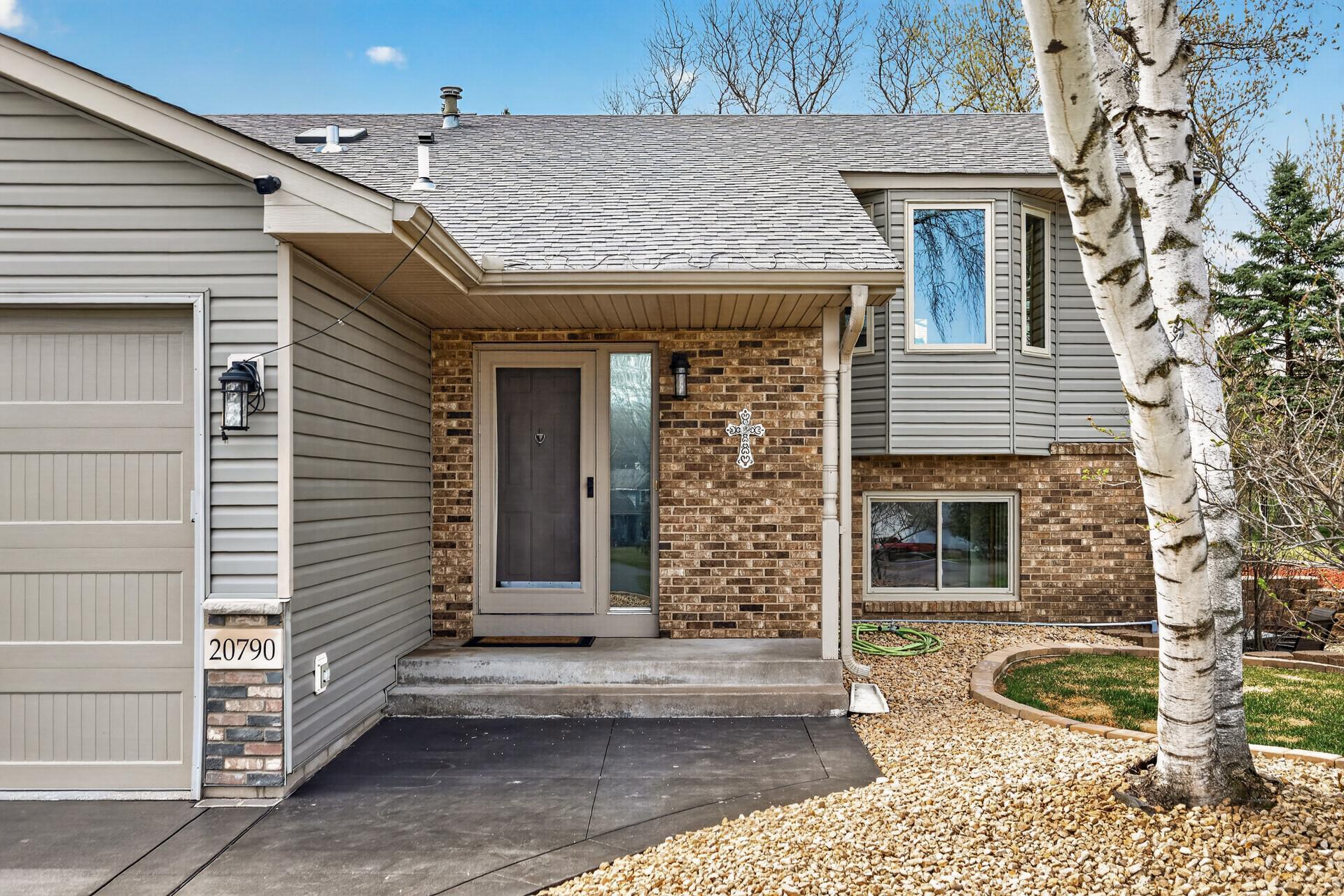 05_20790_Hazel_Ave_N5_mls.jpg