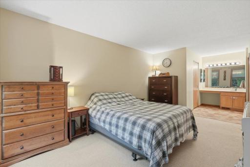 15-Bed 1.jpg