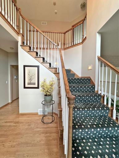 6361 Beckman Court, Inver Grove Heights, MN 55077