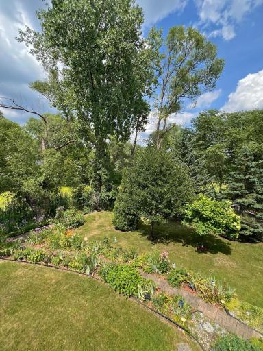 6361 Beckman Court, Inver Grove Heights, MN 55077