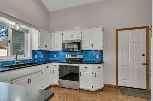 325 8th Avenue S, Sartell, MN 56377