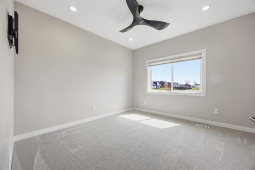 100 Annies Way, Mapleton, ND 58059