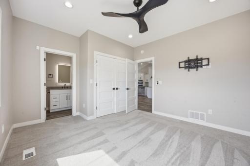 100 Annies Way, Mapleton, ND 58059