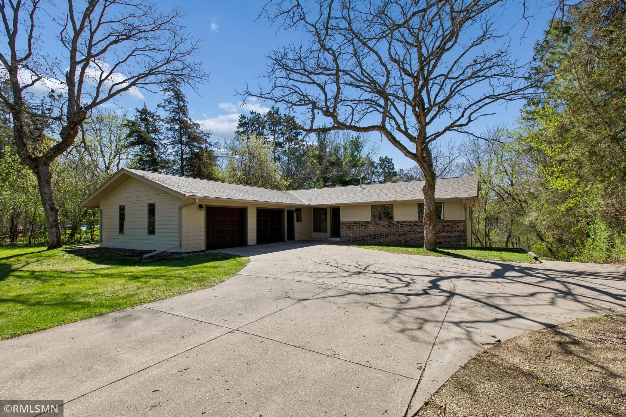 Welcome to 5904 325th Street, Cannon Falls!