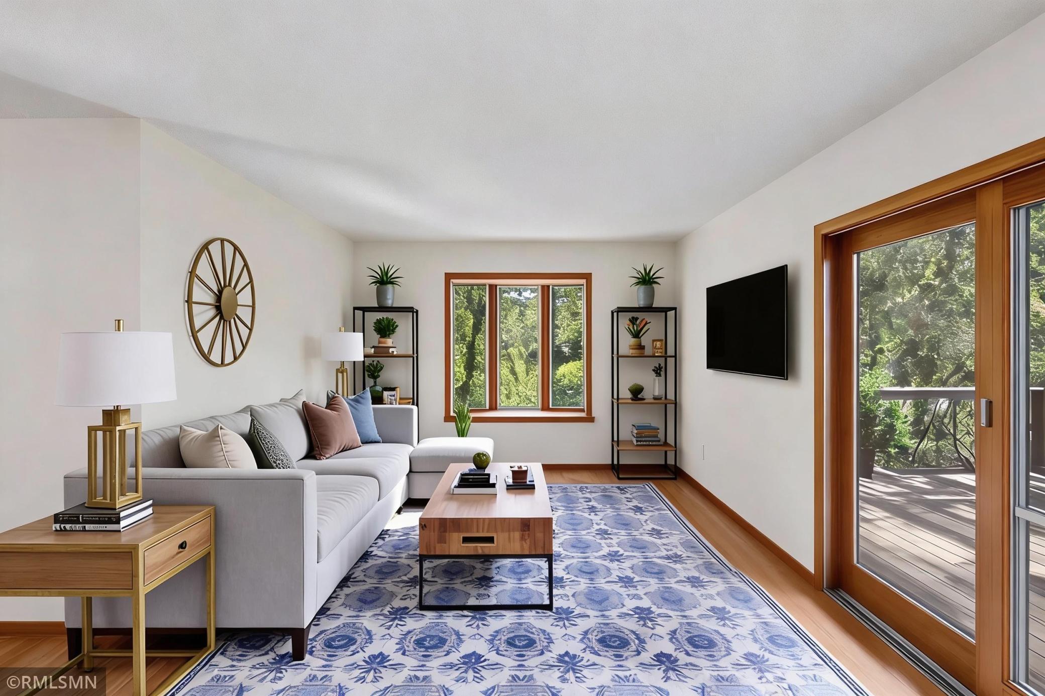 Living room - this photo has been virtually staged