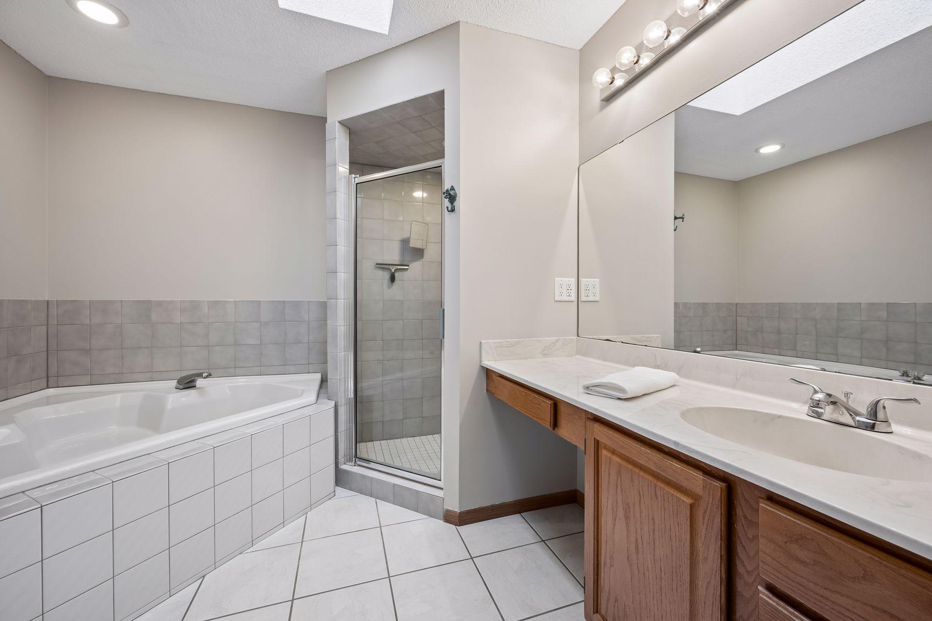 Primary bath