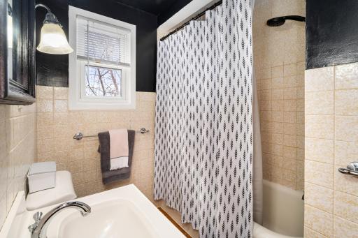 2431 Hammond Avenue, Superior, WI 54880