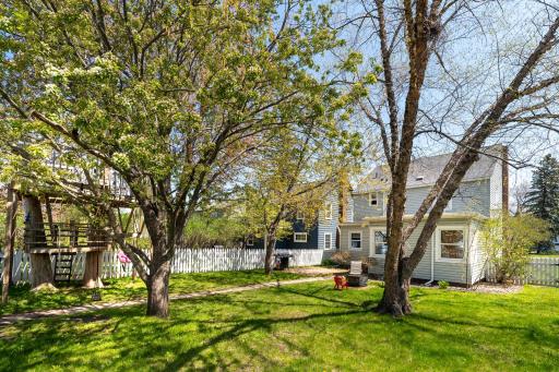 2431 Hammond Avenue, Superior, WI 54880