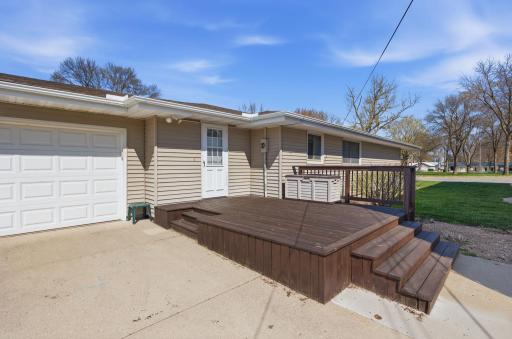 509 Main Street W, Silver Lake, MN 55381