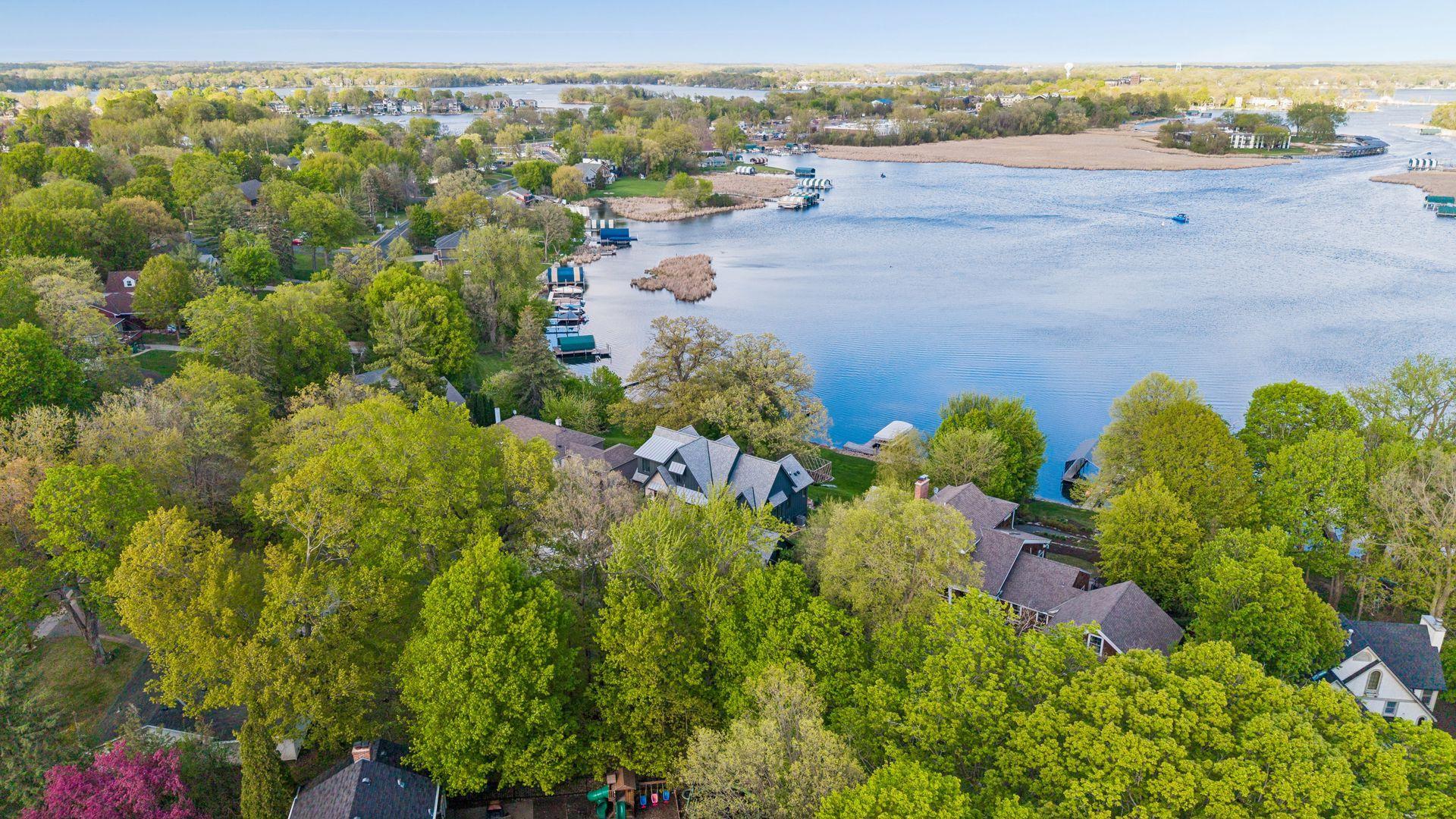This shows two of the channels off Seton Lake that allow you to access the big Lake Minnetonka and its many other bays.