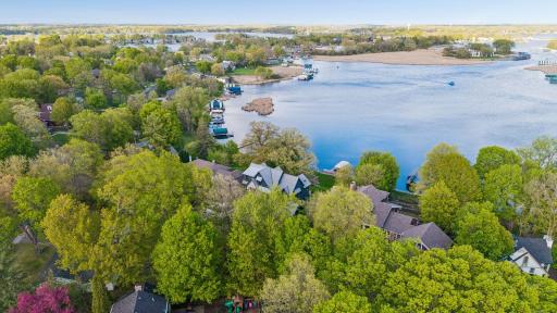This shows two of the channels off Seton Lake that allow you to access the big Lake Minnetonka and its many other bays.