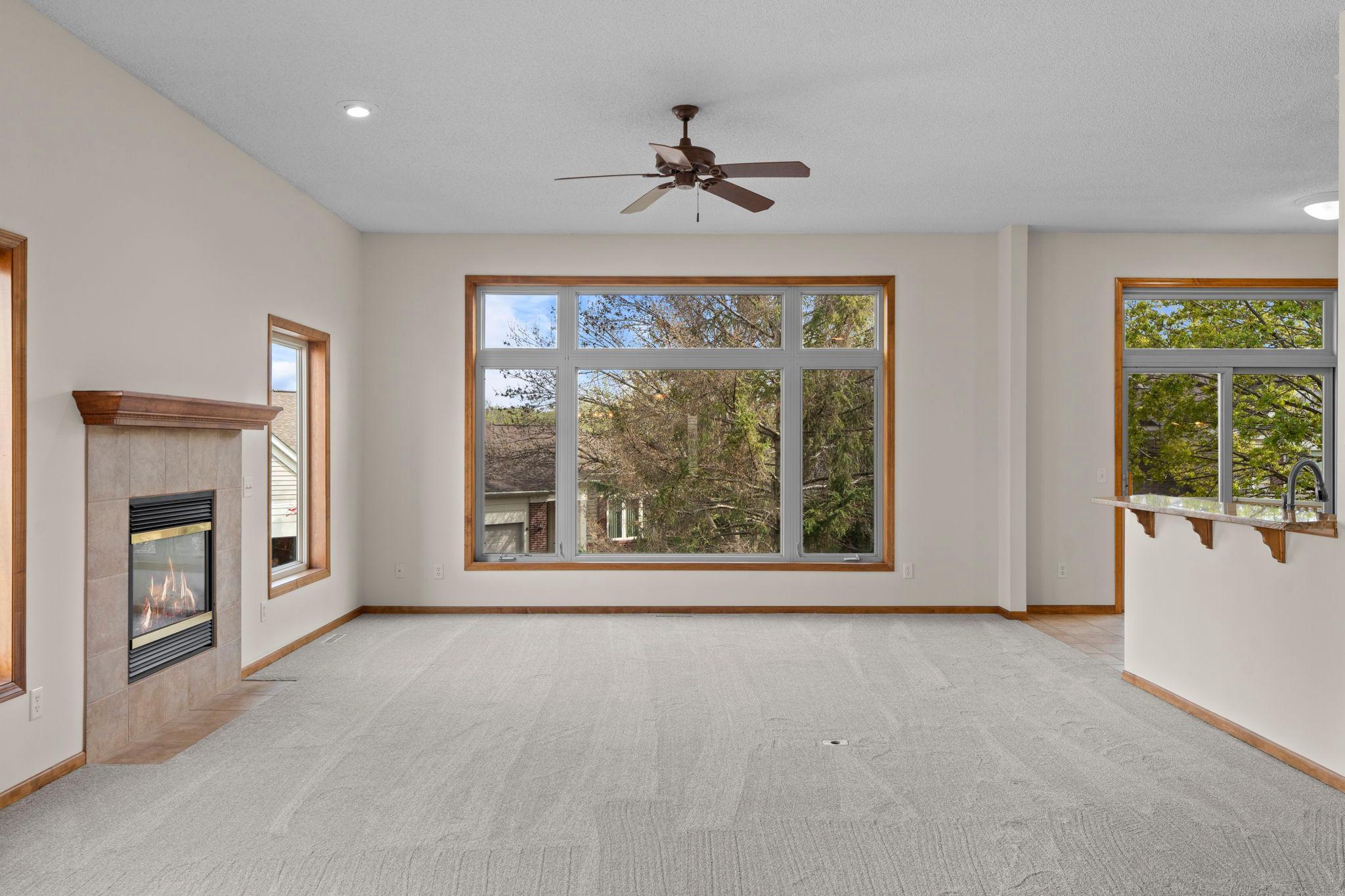 New carpet. Fresh paint throughout.