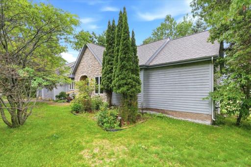 481 Sleepy Hollow Drive, Roberts, WI 54023
