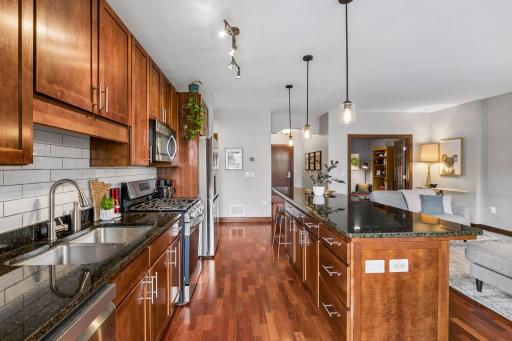 317 Groveland Avenue, 319, Minneapolis, MN 55403