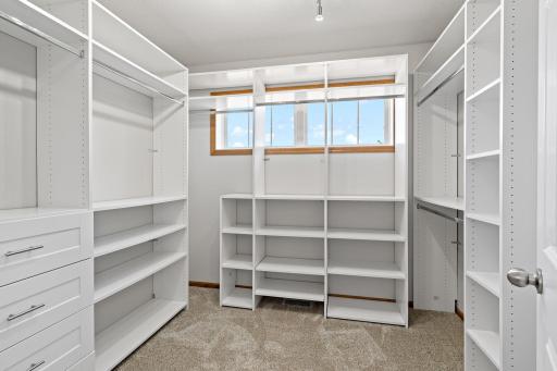 1788 Switchgrass Court, Shakopee, MN 55379